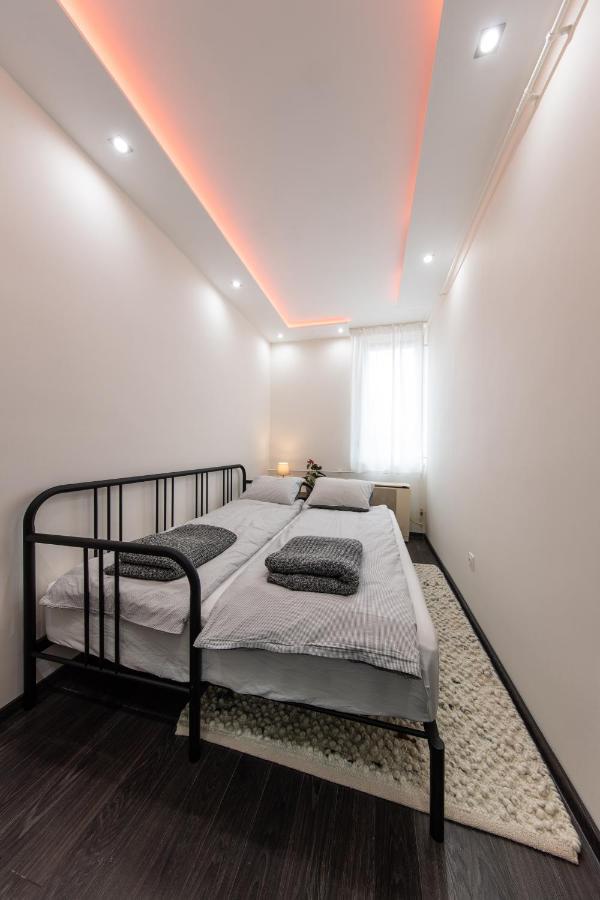 Spacious 3-Room Apartment With Free Parking Будапешт Экстерьер фото