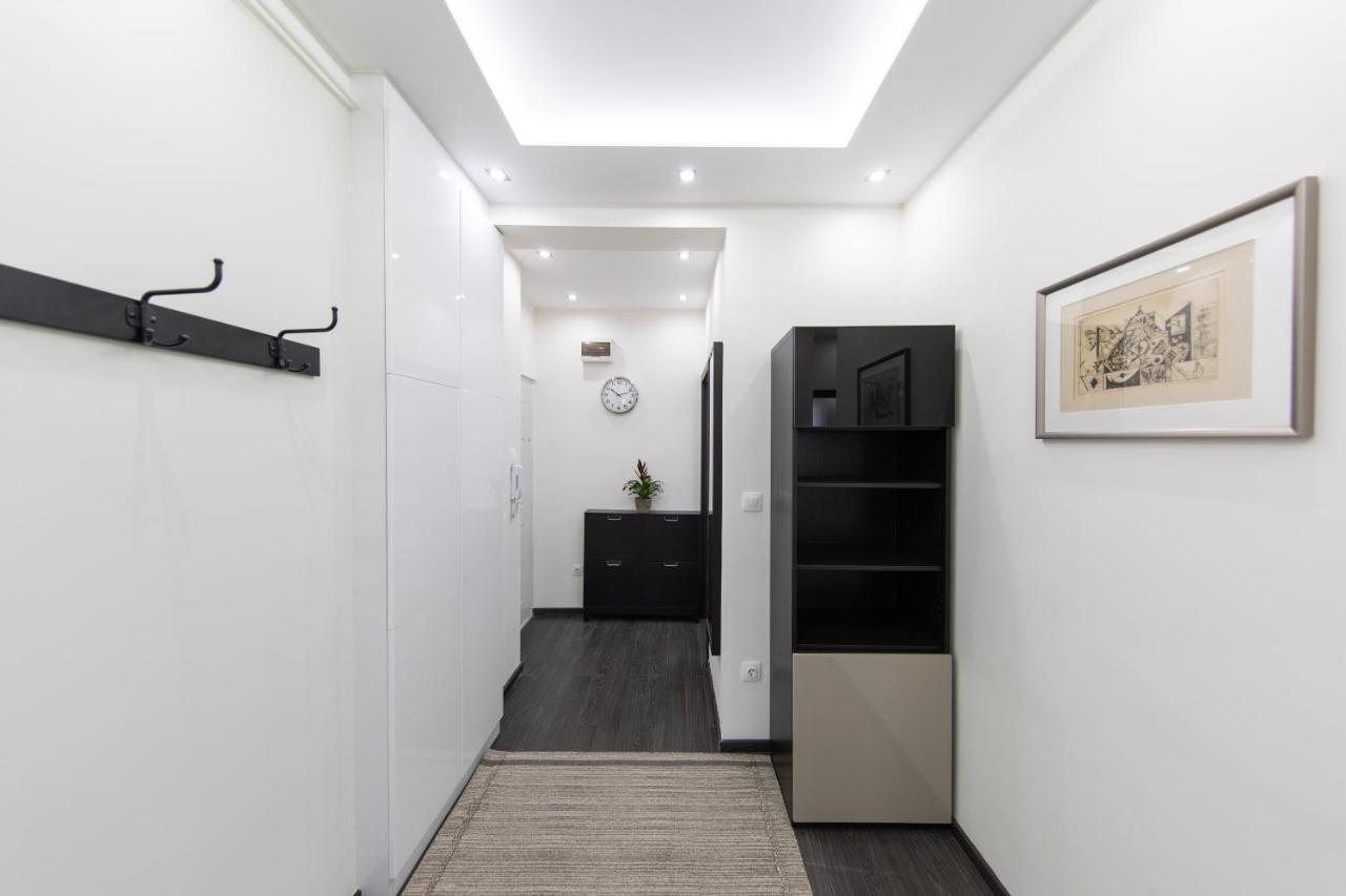 Spacious 3-Room Apartment With Free Parking Будапешт Экстерьер фото