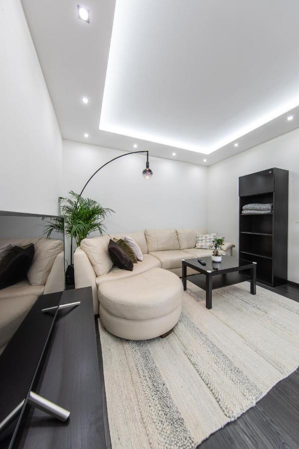 Spacious 3-Room Apartment With Free Parking Будапешт Экстерьер фото